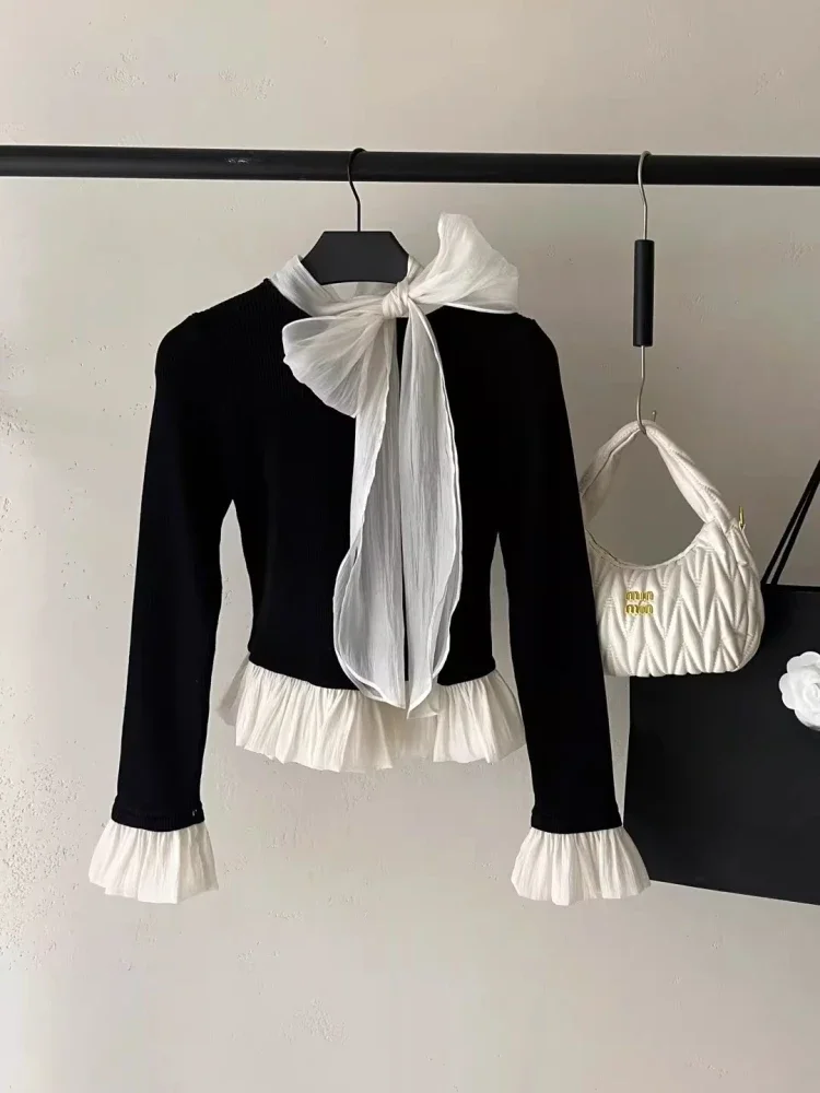 CHICMORE Atasan kaos lengan panjang berkerut dengan detail pita dan blok warna