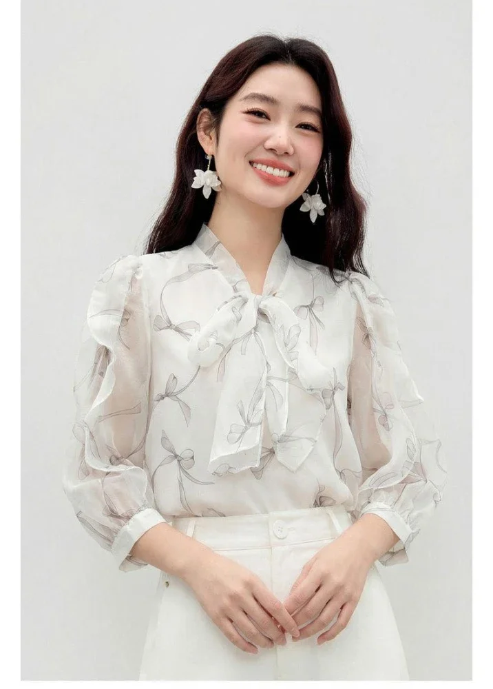 FADFAD Blouse wanita kelas atas dengan motif baru dan kerah tie neck berlengan panjang kekinian