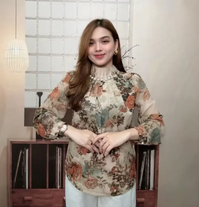 FADFAD Blouse motif bunga cantik dengan kerah bulat lengan panjang gaya trendi