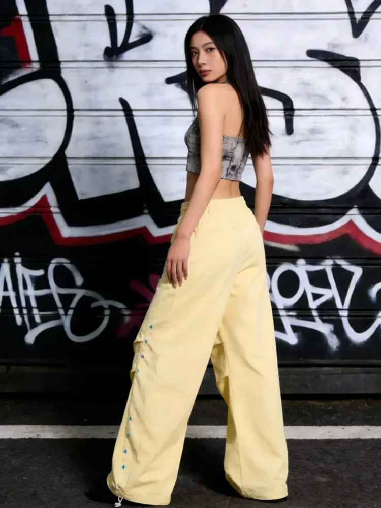 CHICMORE Celana kasual wanita warna kuning dengan model kargo
