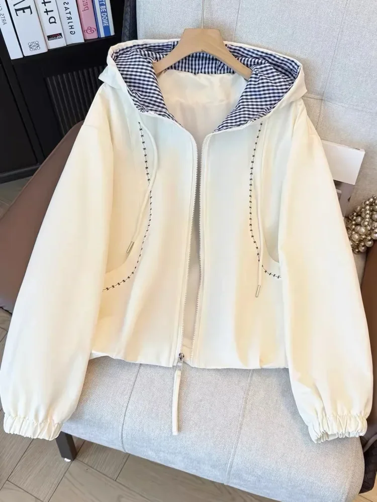 CHICMORE Jaket wanita feminime dengan kerah hooded bergaya modis