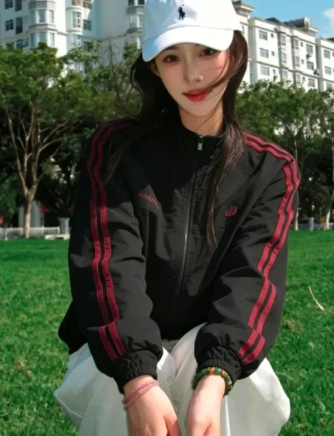 CHICMORE Jaket wanita basic lengan panjang model zipper sporty