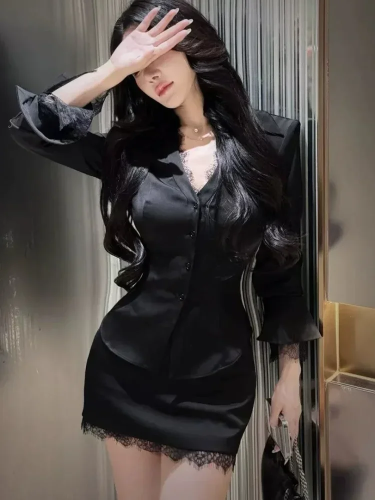 FADFAD Atasan elegan bodycon dengan lengan panjang berkerah v-neck untuk wanita