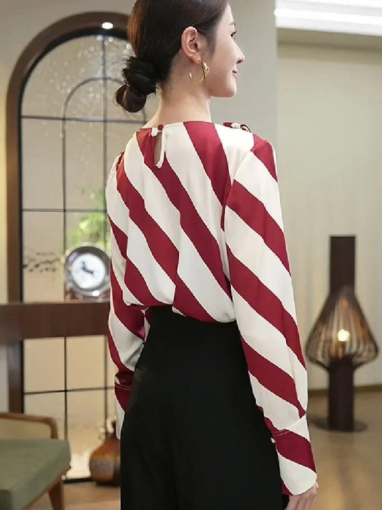 FADFAD Kemeja bergaris mewah slim fit lengan panjang elegan