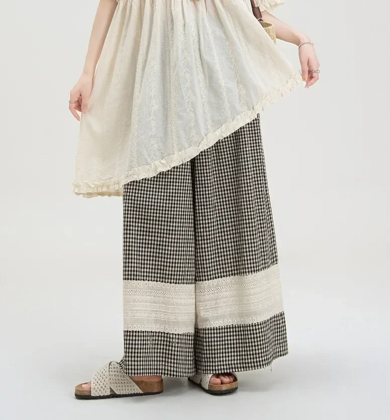 CHICMORE Celana wanita feminime bergaya stylish kekinian motif kotak kotak