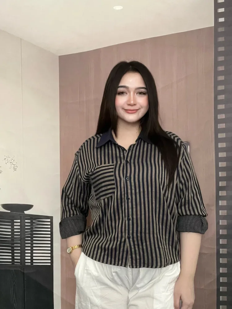 FADFAD Atasan kemeja garis garis lengan panjang gaya kasual dan kancing aktif