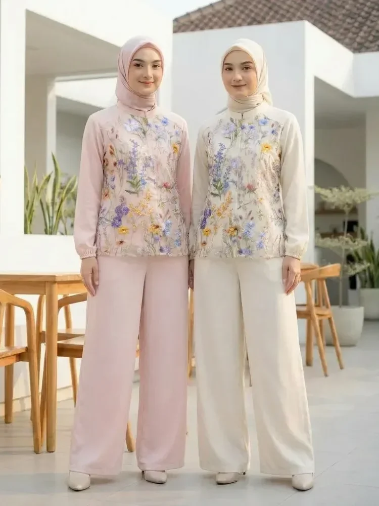 ASAYA Kemeja wanita dengan kombinasi pola bunga dan warna polos, gaya elegan dipadukan dengan celana panjang warna polos
