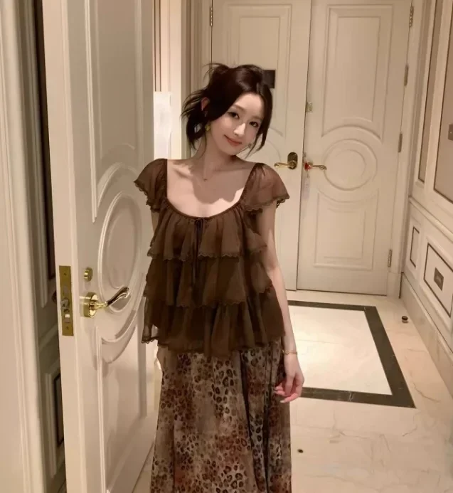CHICMORE Blouse korean style lengan pendek kerah bulat gaya kekinian baru