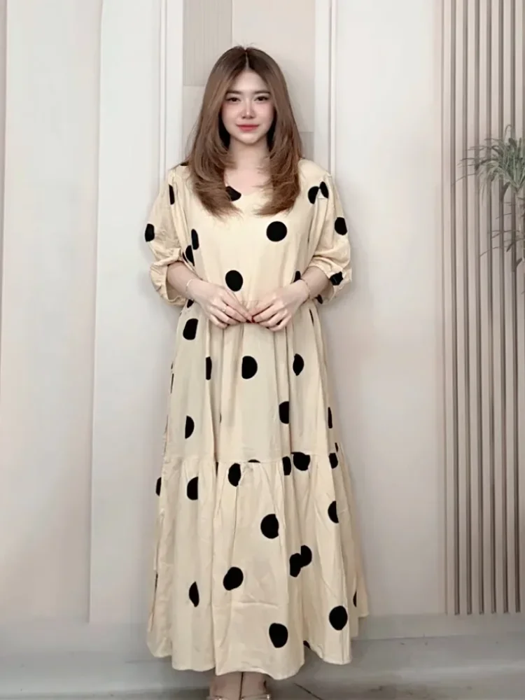 CHICMORE Gaun maxi lengan tiga perempat kerah bulat motif polkadot warna kontras