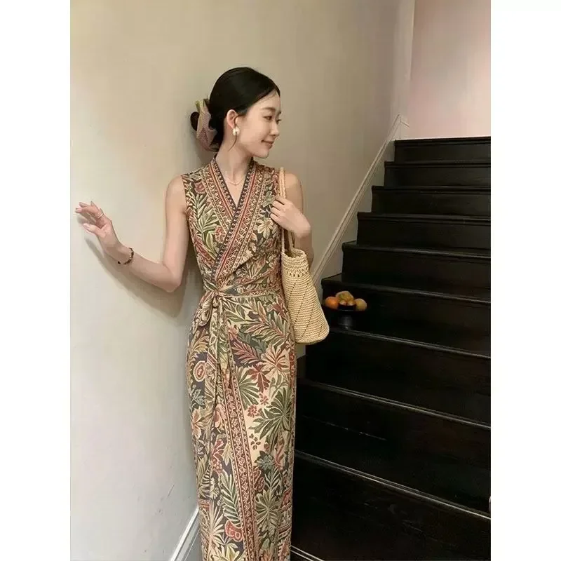 FADFAD Gaun panjang elegan bergaya retro leher v tanpa lengan modis