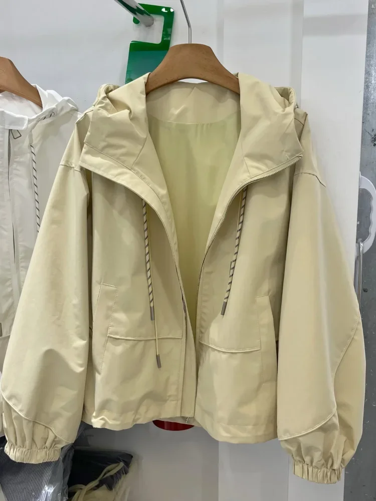 CHICMORE Jaket windbreaker dengan hoodie tali serut kasual chic