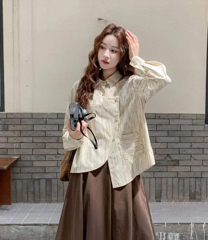 CHICMORE Kemeja lengan panjang wanita motif khaki tidak beraturan, longgar, santai, dan berseni