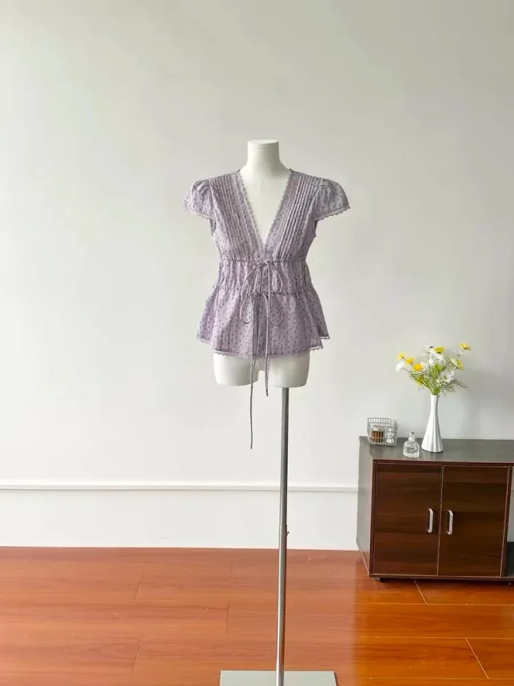 CHICMORE Atasan wanita lengan pendek dengan kerah v neck motif hati lucu