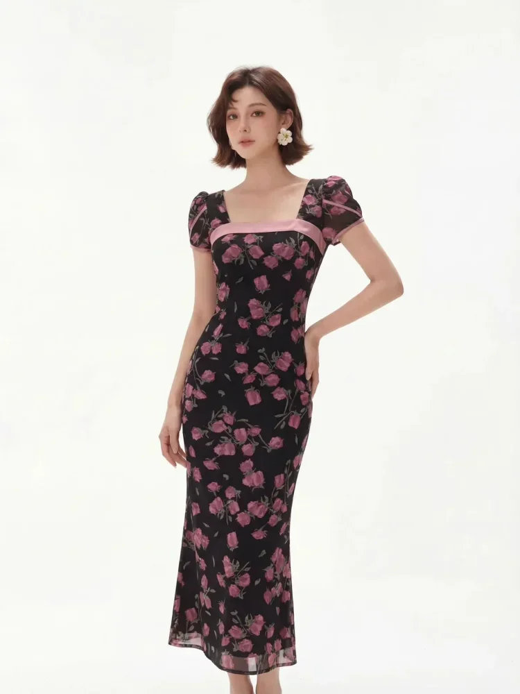 CHICMORE Gaun lengan pendek motif bunga bunga dan model kerah persegi