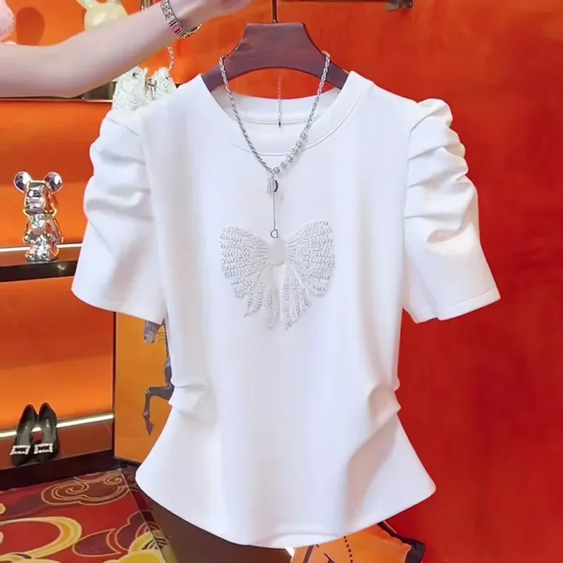 FADFAD Atasan kaos lengan pendek putih dengan hiasan pita untuk wanita