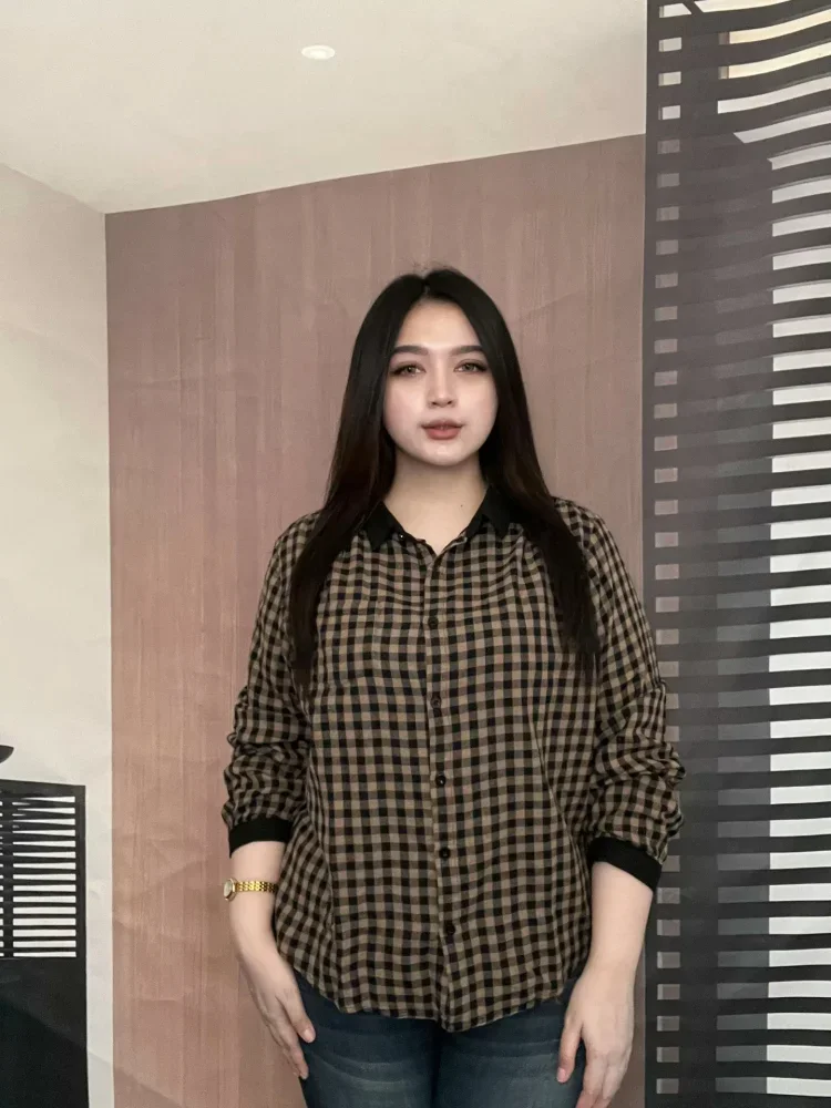 FADFAD Atasan kemeja dengan lengan panjang bermotif kotak-kotak gaya modis