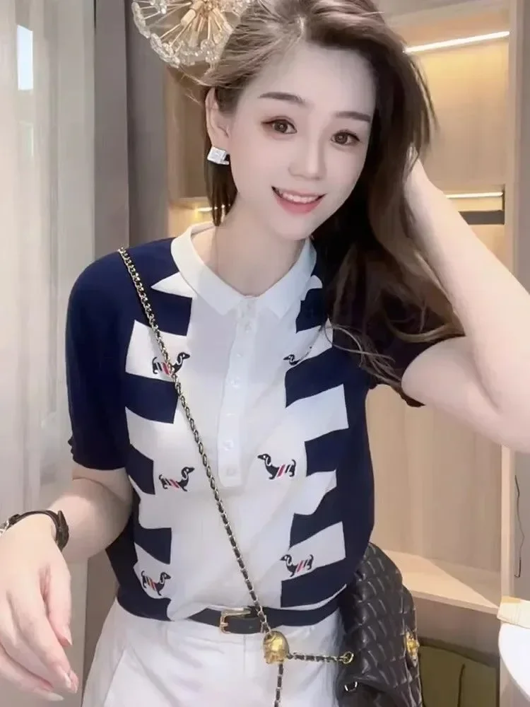 FADFAD Atasan motif bergaris dengan hewan lucu dan model lengan pendek