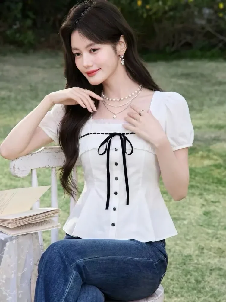 CHICMORE Blouse dengan kerah persegi dan lengan puff pendek wanita feminime