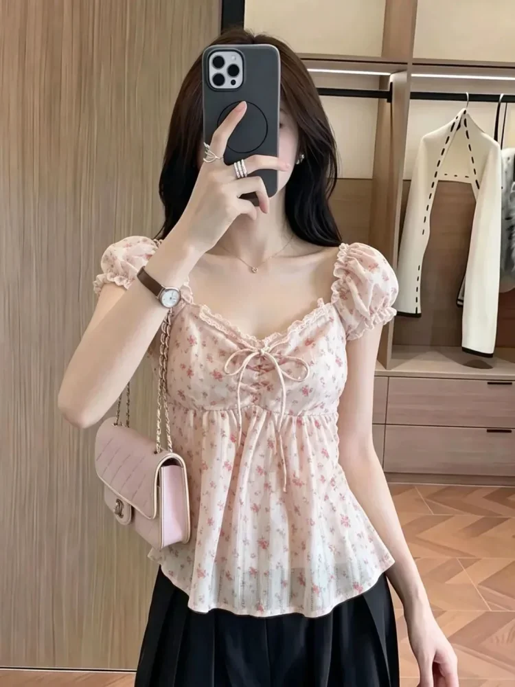 CHICMORE Atasan lengan pendek motif bunga - bunga dengan gaya kasual untuk wanita