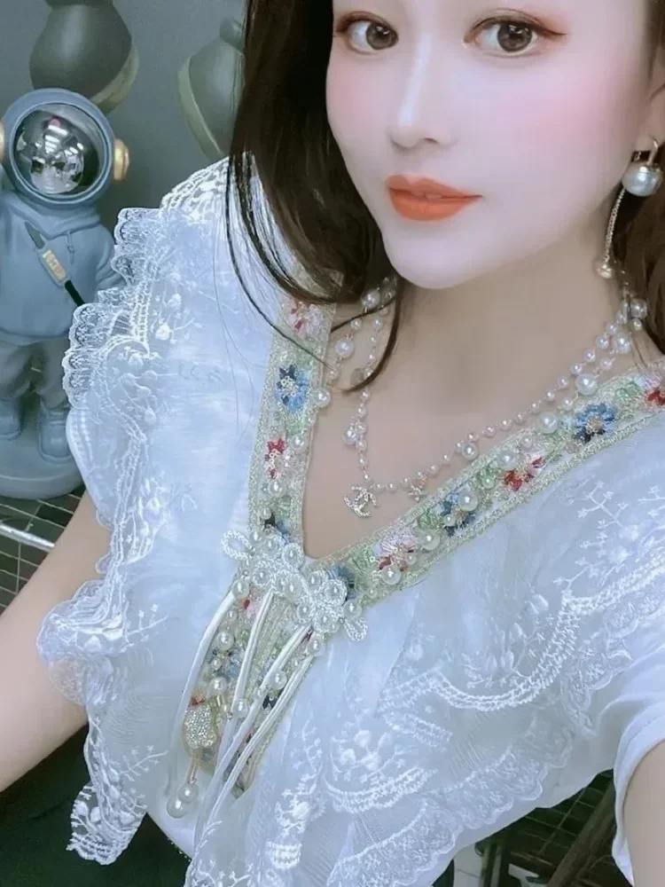 FADFAD Atasan blouse wanita lengan pendek dengan aksen mutiara