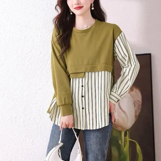FADFAD Atasan motif garis garis longgar dengan kerah leher bulat wanita