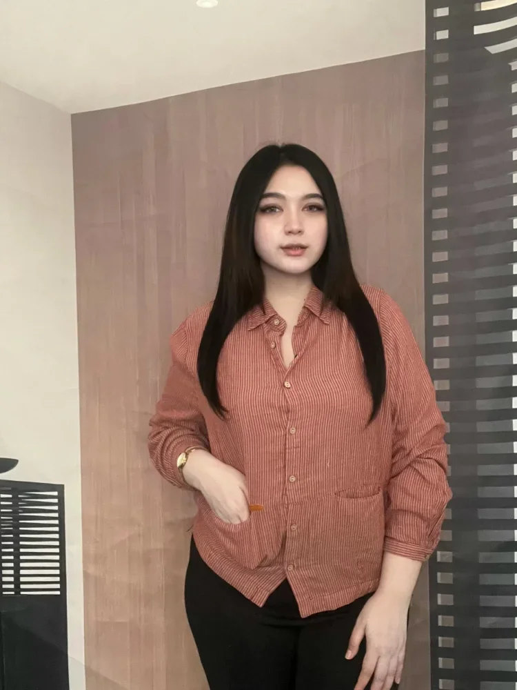 FADFAD Kemeja wanita lengan panjang model longgar motif bergaris kasual