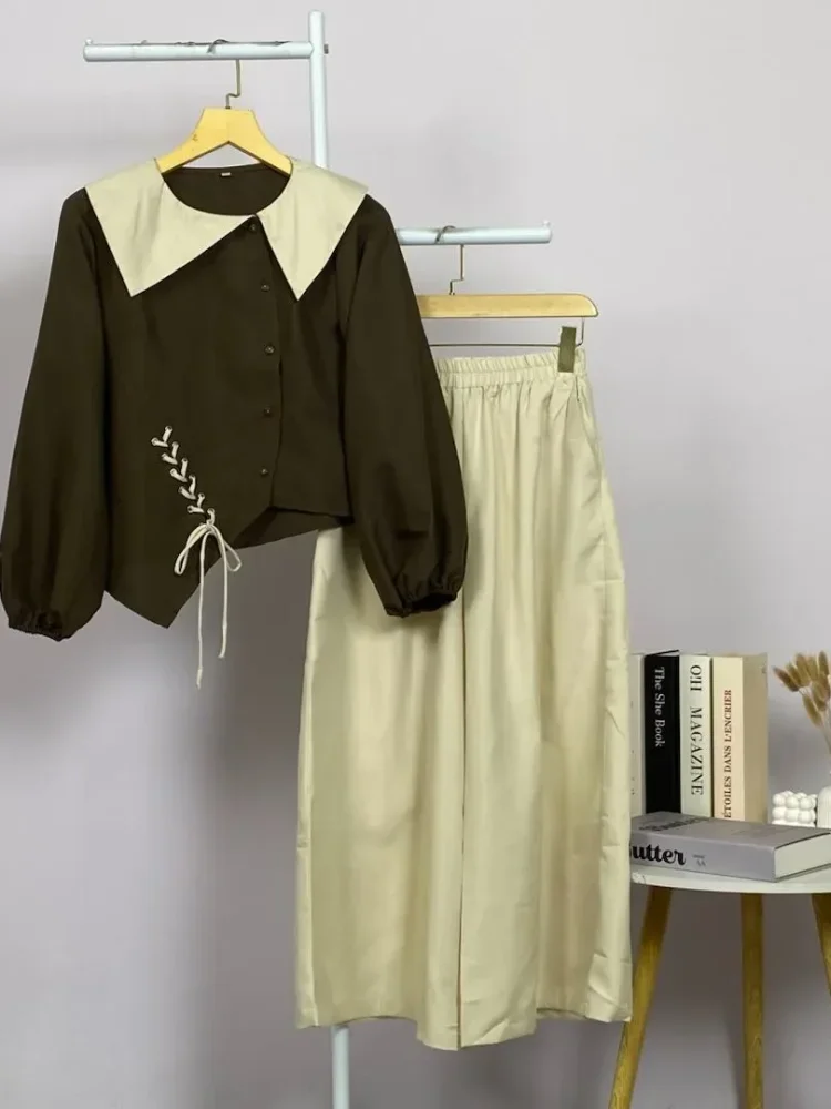 ASAYA Atasan lengan panjang gaya retro dengan desain tidak beraturan dan hiasan tali, dipadukan dengan celana panjang polos