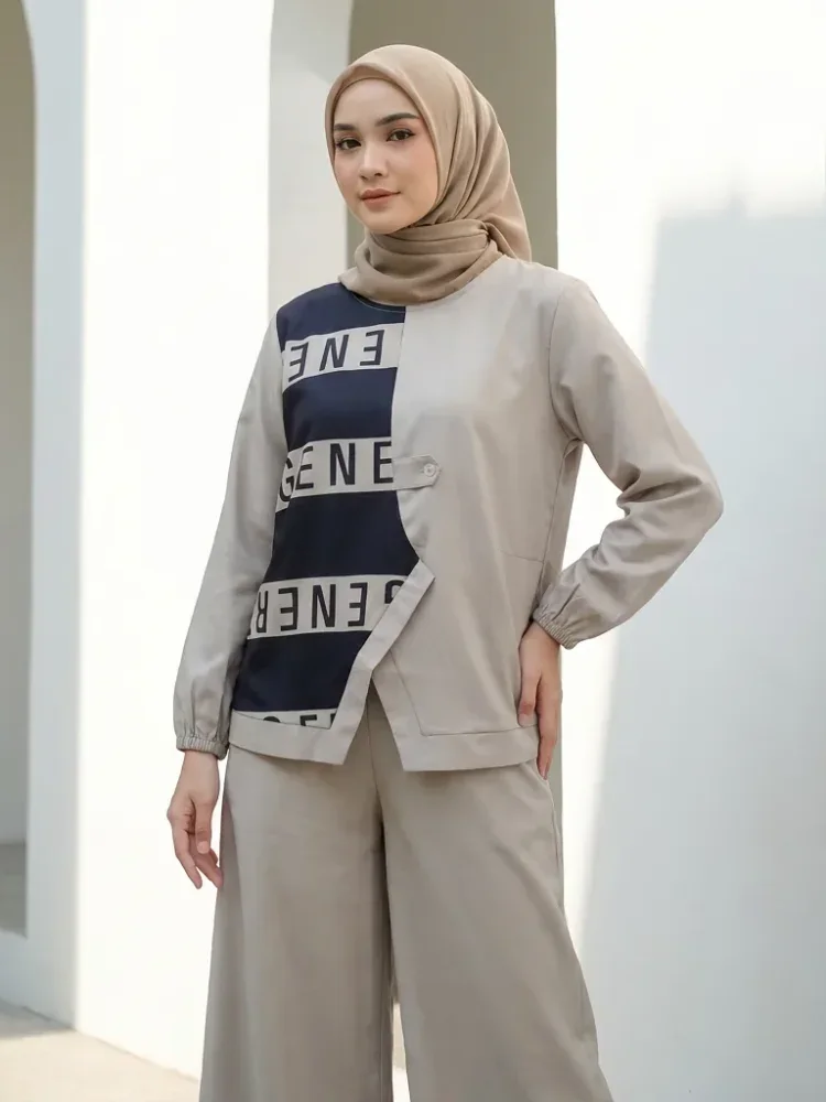 ASAYA Atasan lengan panjang wanita dengan desain tak beraturan dan motif yang sedang tren dipadukan dengan celana polos