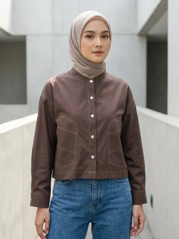 ASAYA Kemeja santai warna polos dengan desain jahitan tekan, kerah lengan panjang, dilengkapi dengan saku besar