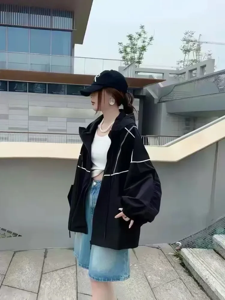 CHICMORE Jaket windbreaker wanita dengan korean style