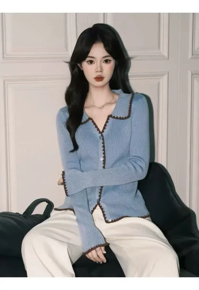 CHICMORE Atasan wanita blouse lengan panjang dengan kancing baris gaya korea elegant