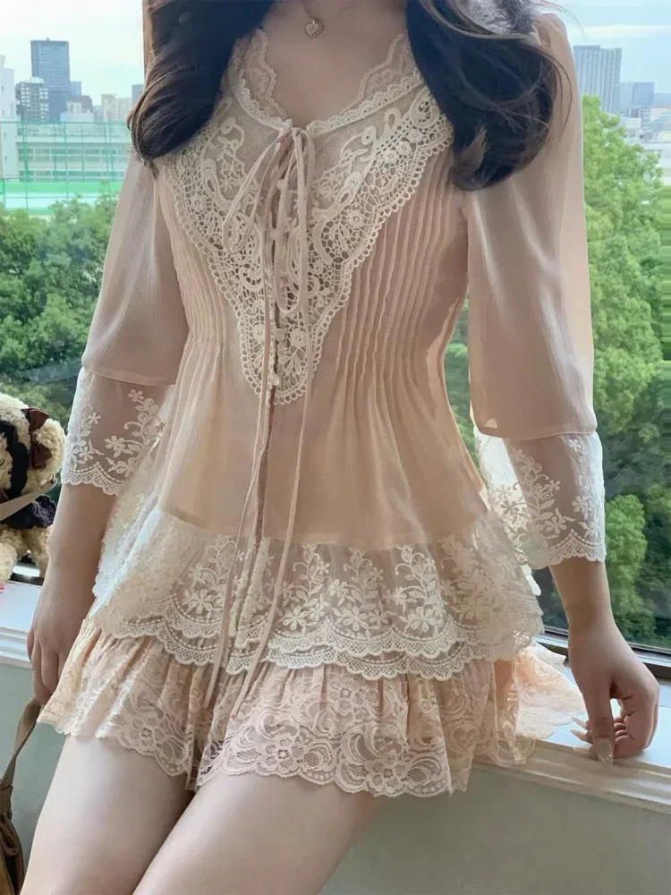 FADFAD Kemeja gaya istana dengan lengan panjang dan kerah tie neck model kekinian