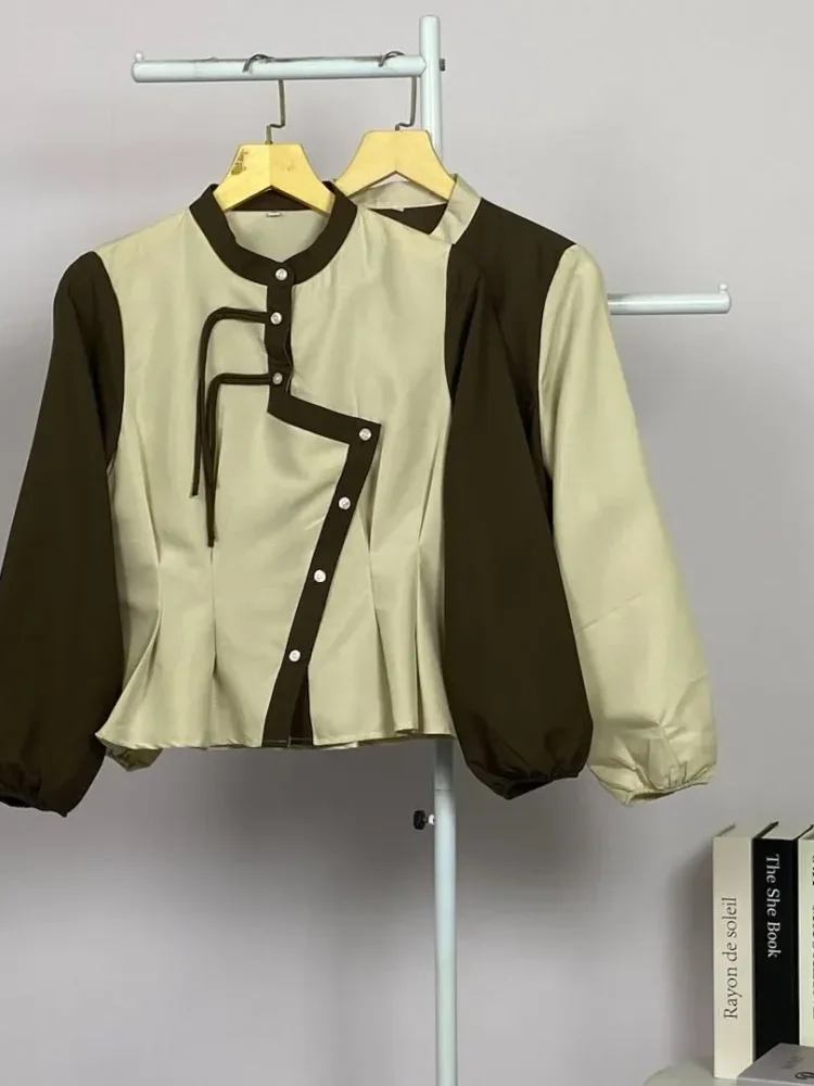 ASAYA Atasan kemeja longgar desain tidak beraturan lengan panjang kerah polo warna kontras untuk wanita gaya modis