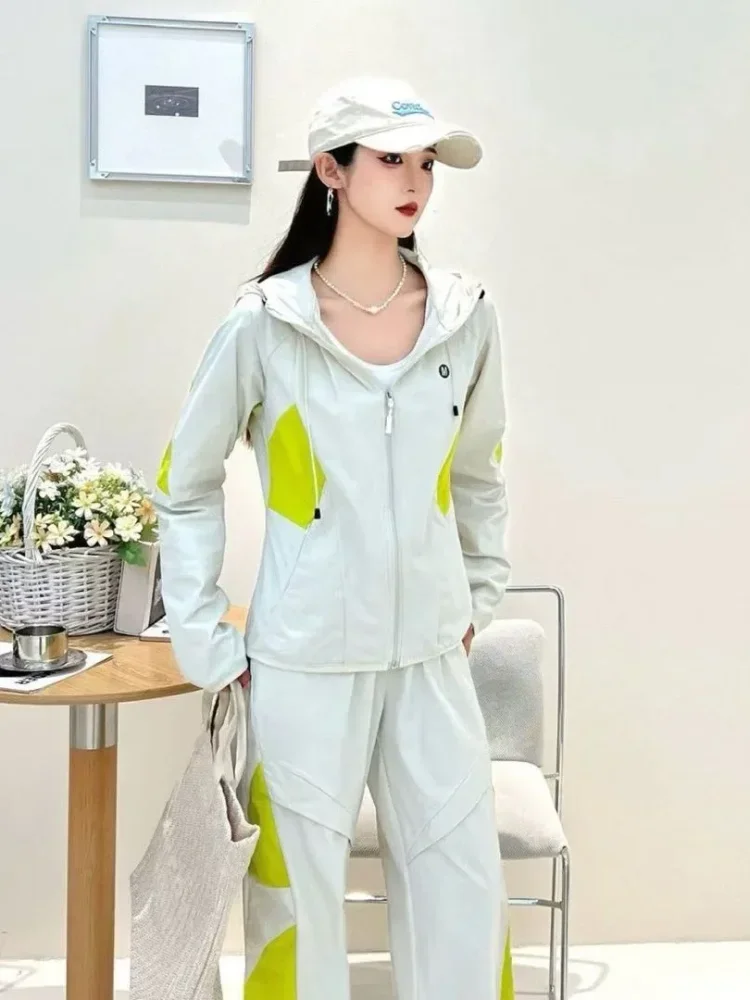FADFAD Oneset olahraga hoodie dengan gaya korea modern