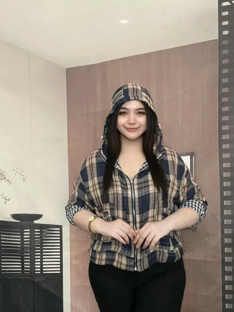 FADFAD Atasan gaya kasual retro lengan panjang dan model terbaru wanita