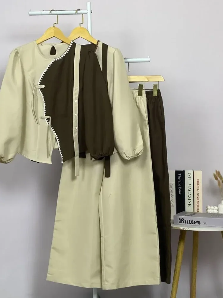 ASAYA Sabuk bergaya tidak beraturan dengan desain anyaman gigi anjing sangat cocok dipadukan dengan atasan lengan panjang dan celana panjang polos,
