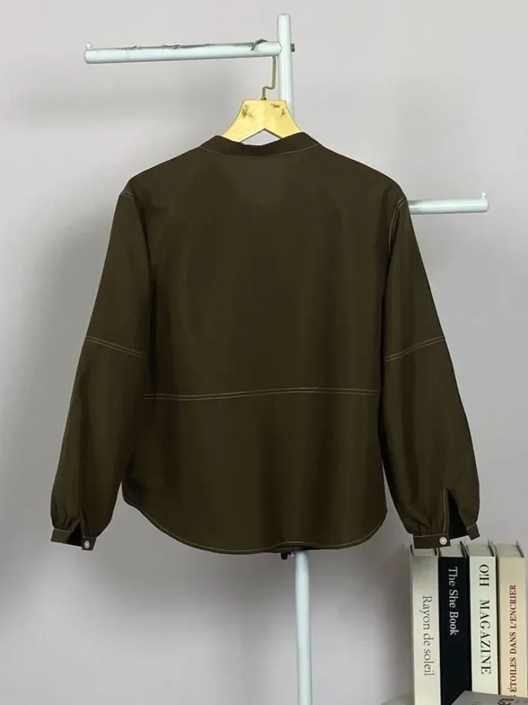 ASAYA Kemeja atasan kasual terbaru dengan desain garis tabrak, warna polos, kerah bulat, dan kancing satu baris