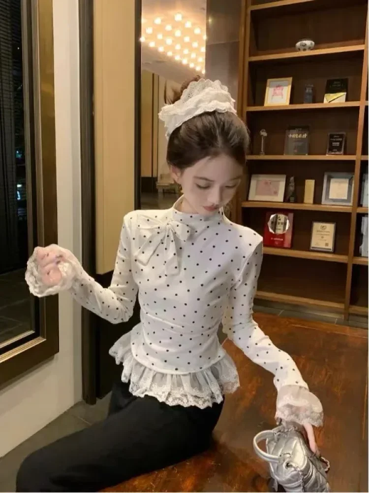 CHICMORE Atasan lengan panjang wanita motif polkadot dengan kerah mock-neck