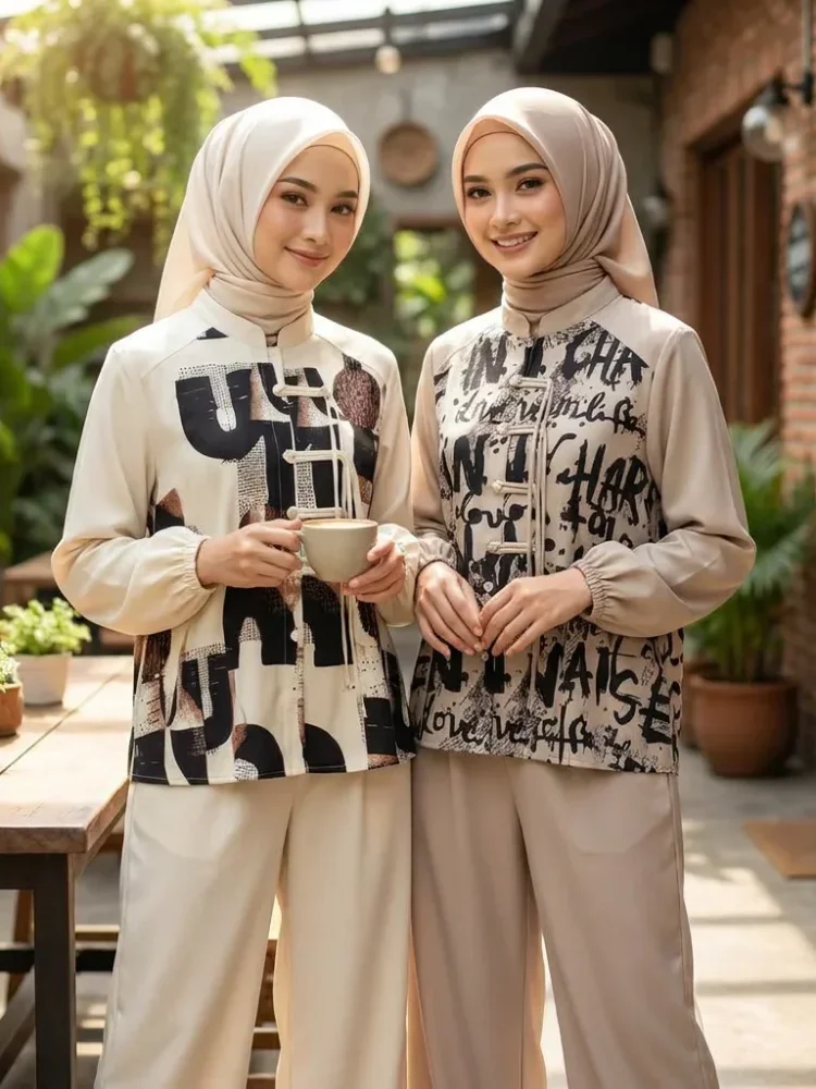 ASAYA Setelan kemeja lengan panjang dan celana panjang wanita dengan desain cetakan patchwork dan kancing buatan tangan