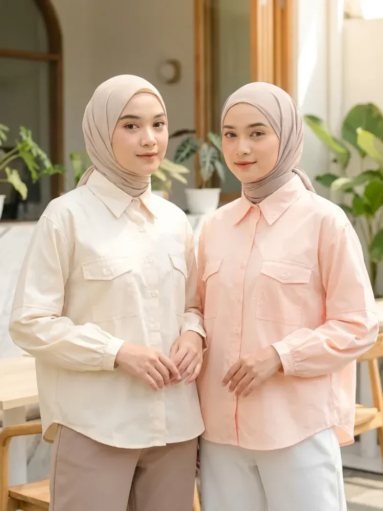 ASAYA Kemeja atasan gaya kasual baru dengan kerah polo polos, kancing satu baris, dan kantong