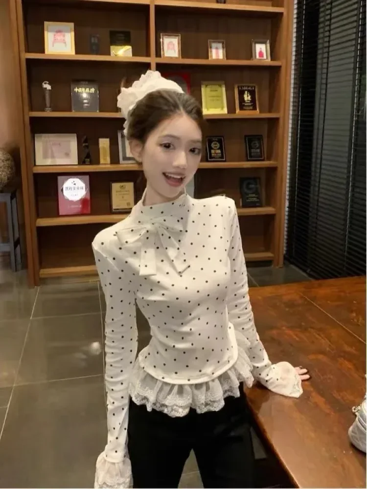 CHICMORE Atasan lengan panjang wanita motif polkadot dengan kerah mock-neck