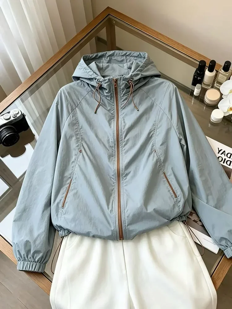 CHICMORE Atasan wanita jaket lengan pajang dengan zipper model hoded warna solid