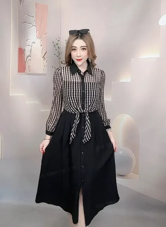 FADFAD Gaun motif kotak kotak model a-line dengan kancing sebaris wanita