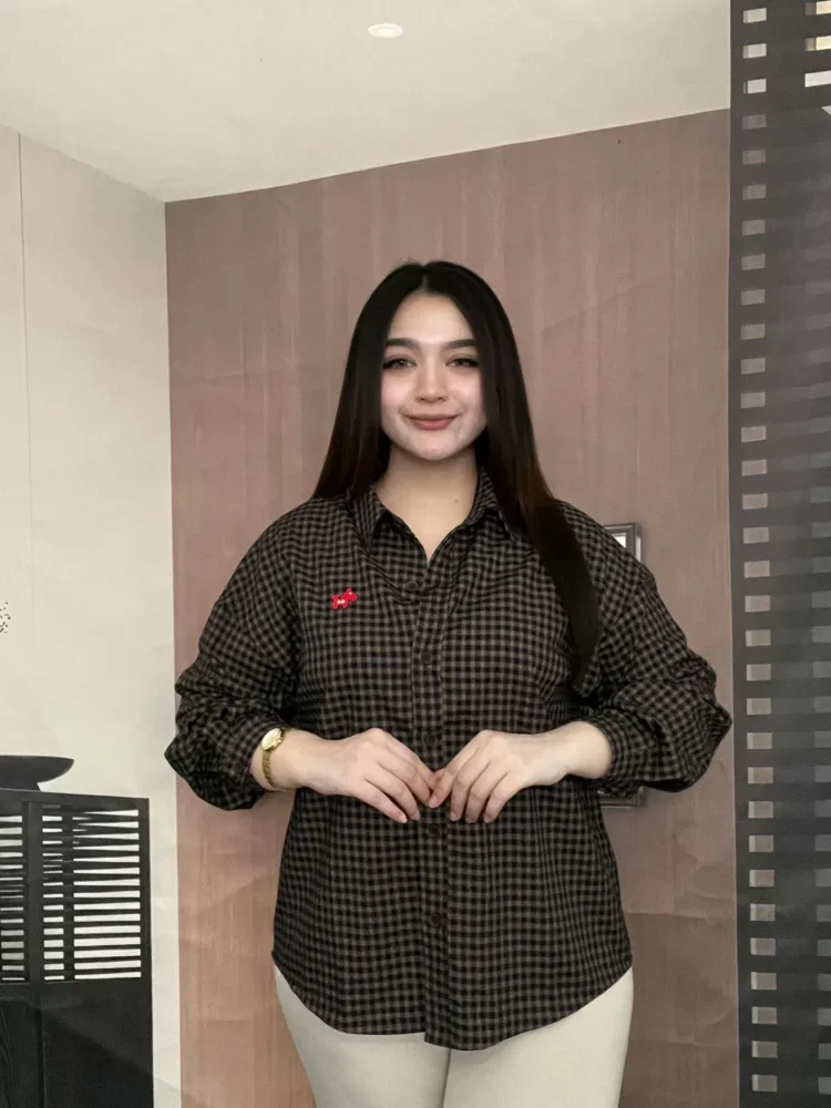 FADFAD Atasan kemeja kotak-kotak wanita model longgar berkerah