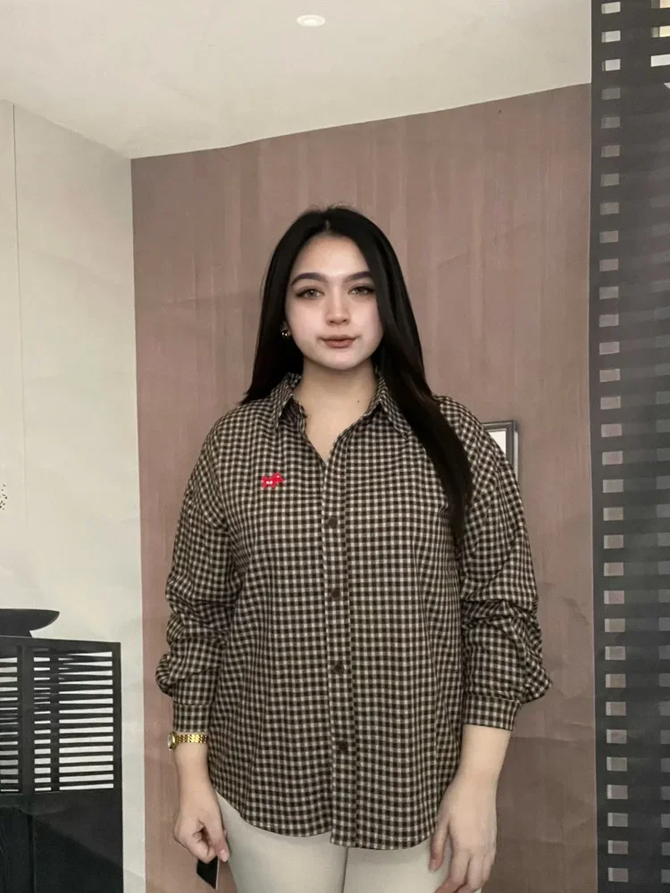 FADFAD Atasan kemeja kotak-kotak wanita model longgar berkerah