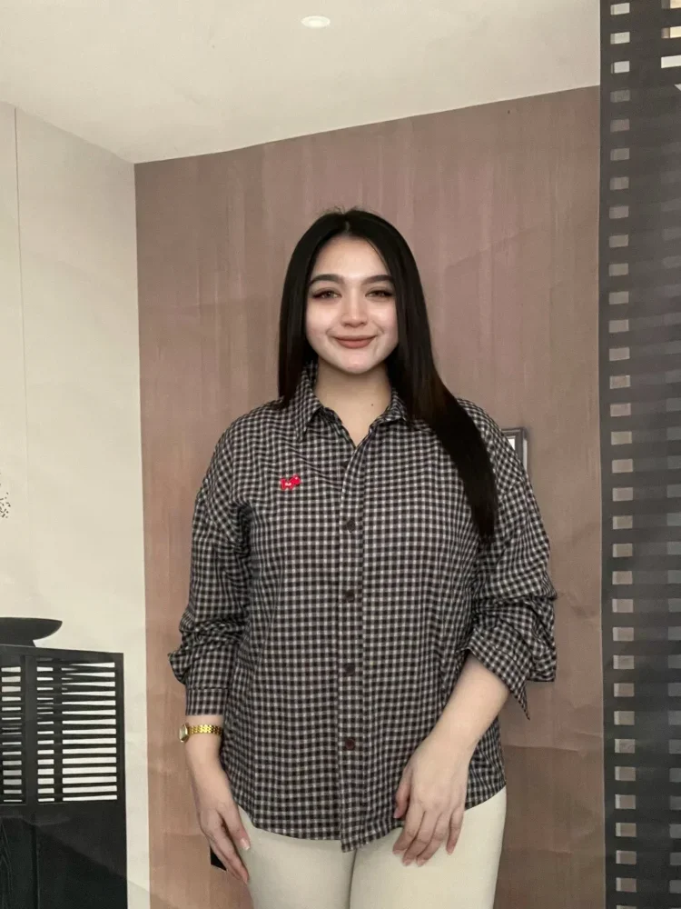 FADFAD Atasan kemeja kotak-kotak wanita model longgar berkerah