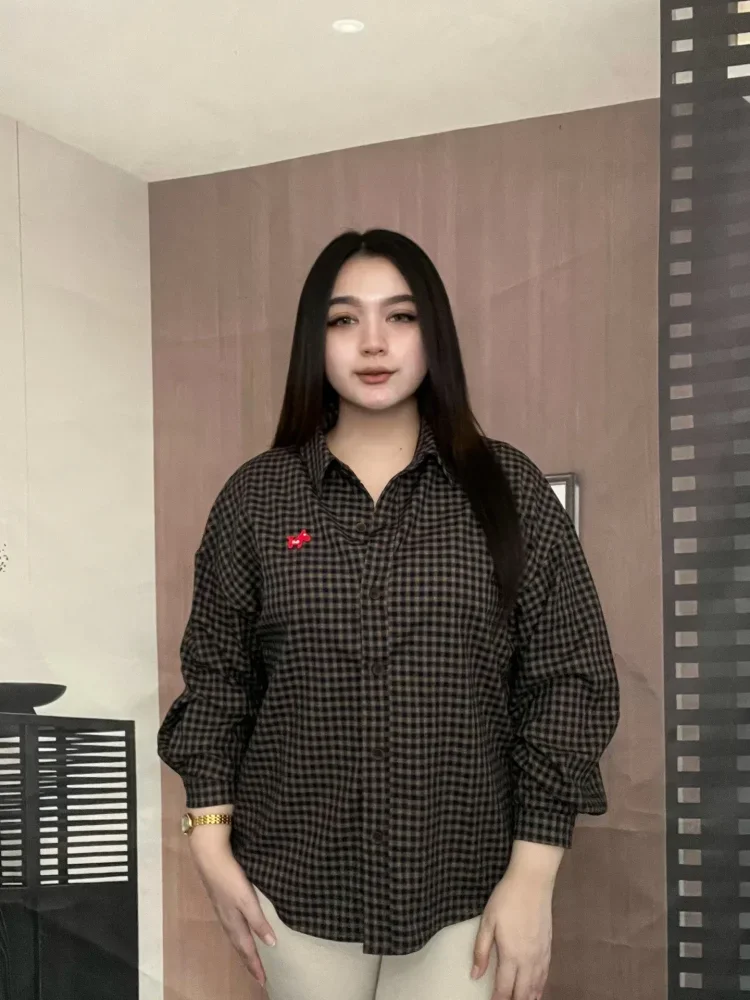 FADFAD Atasan kemeja kotak-kotak wanita model longgar berkerah