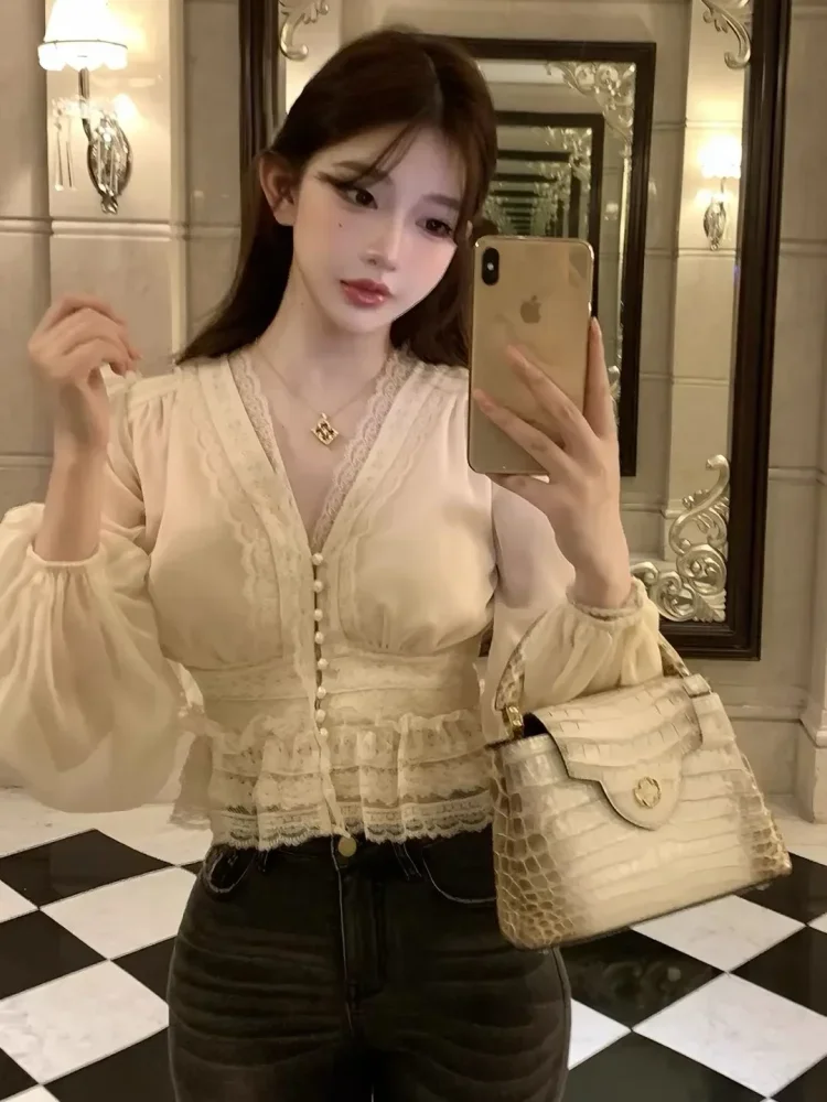 FADFAD Atasan wanita kerah v neck dengan kancing mutiara cantik bergaya elegan