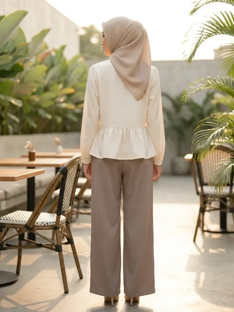 ASAYA Atasan blouse motif polkadot dengan gaya kasual untuk wanita
