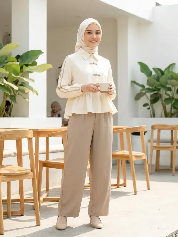ASAYA Atasan blouse motif polkadot dengan gaya kasual untuk wanita